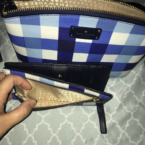 Kate Spade Crossbody Purse and matching Wallet - Picture 3 of 5